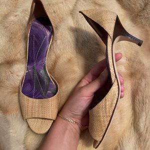 Kate spade tan burlap kitten heel ♠️